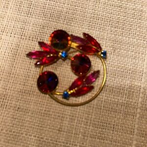 1950s Juliana Watermelon Tivoli stone Brooch 😻